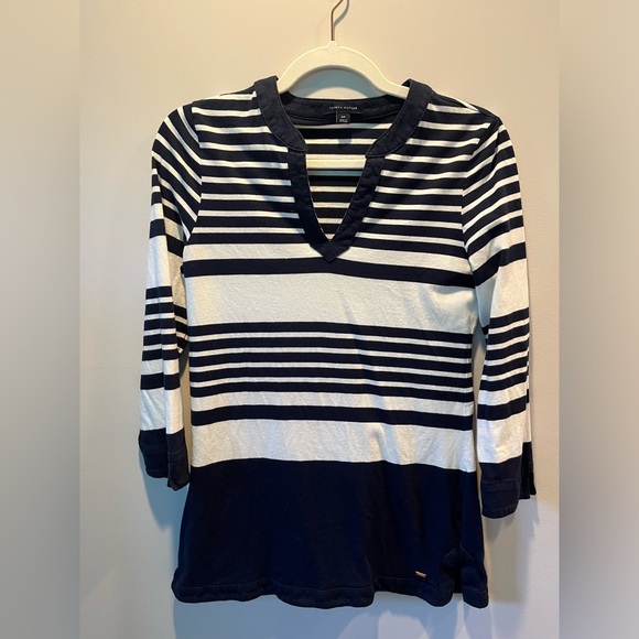 Tommy Hilfiger Women’s Navy & White Striped 3/4 Sleeve T Small - Picture 1 of 5